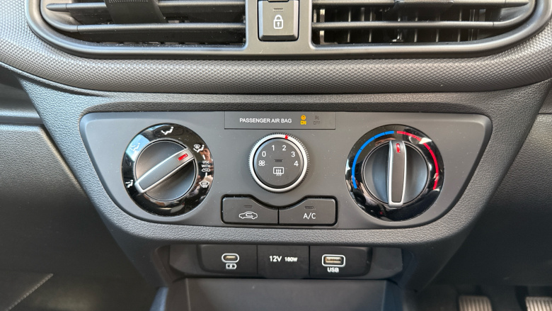 Hyundai i10 1.0 Advance 5dr Petrol Hatchback